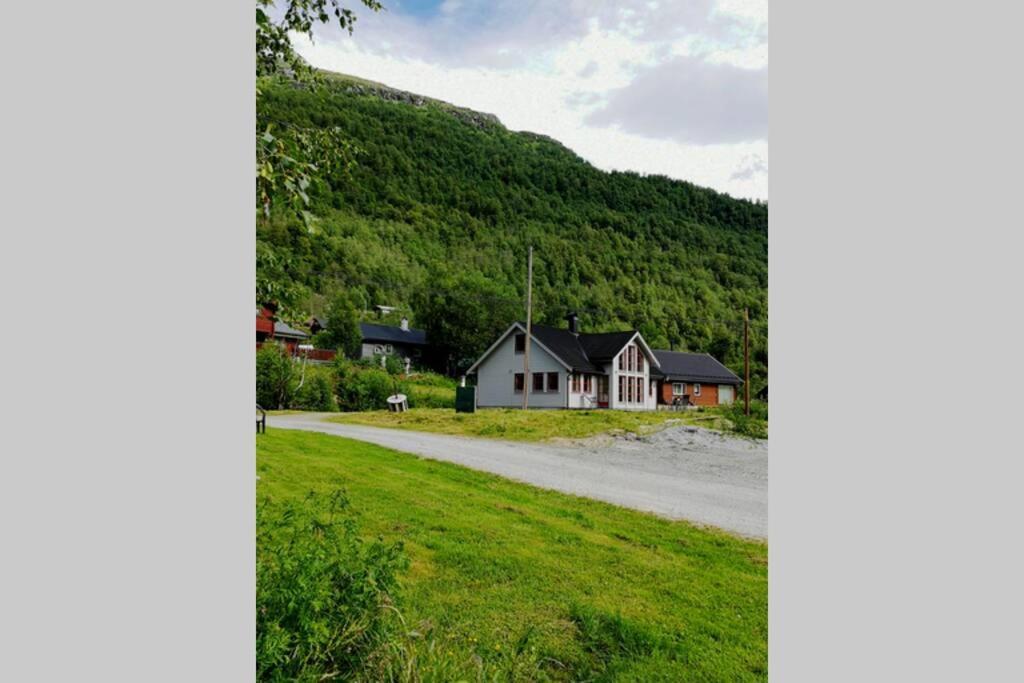 فيلا Casa Kleiv I Sogndalsdalen المظهر الخارجي الصورة